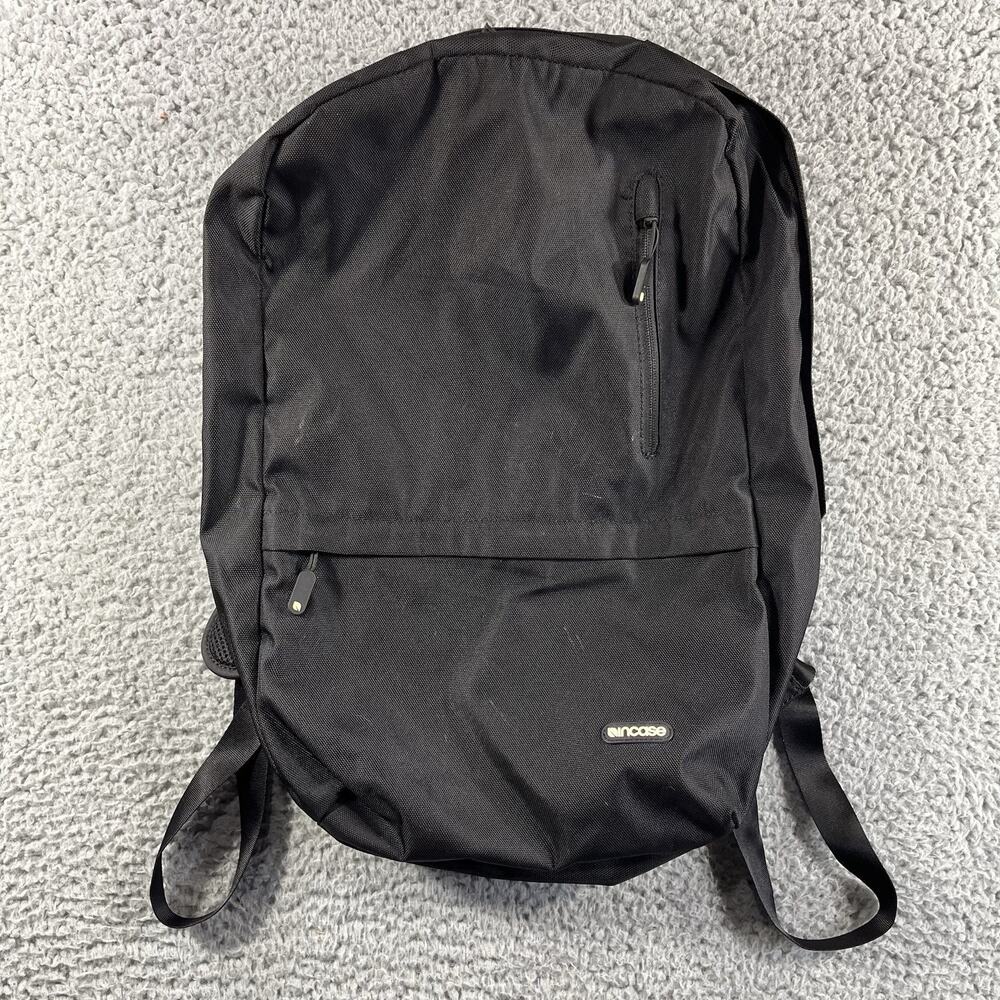 INCASE CAMPUS BACKPACK BLACK LAPTOP BOOK BAG SHOULDER STRAPS COMPACT ZIP UP